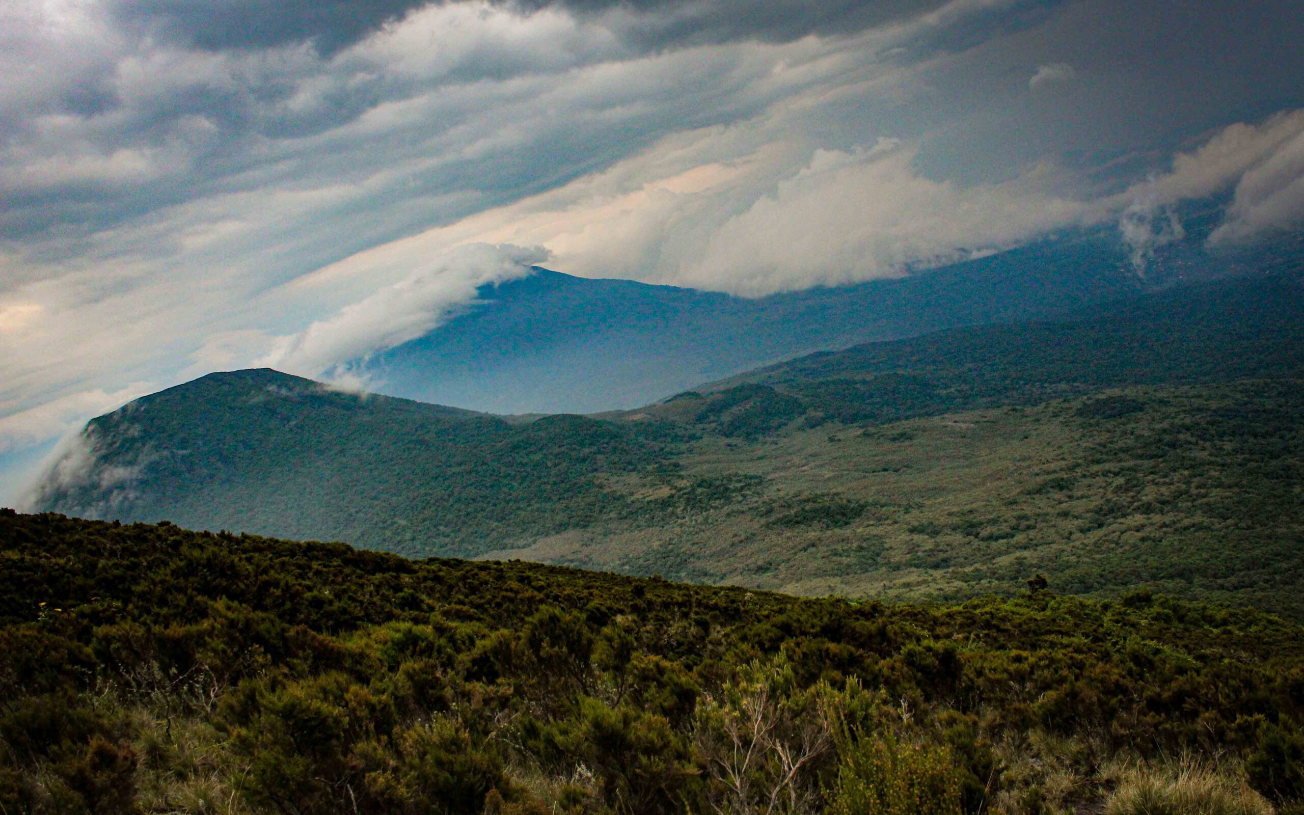 Attractions In & Around Volcanoes National Park