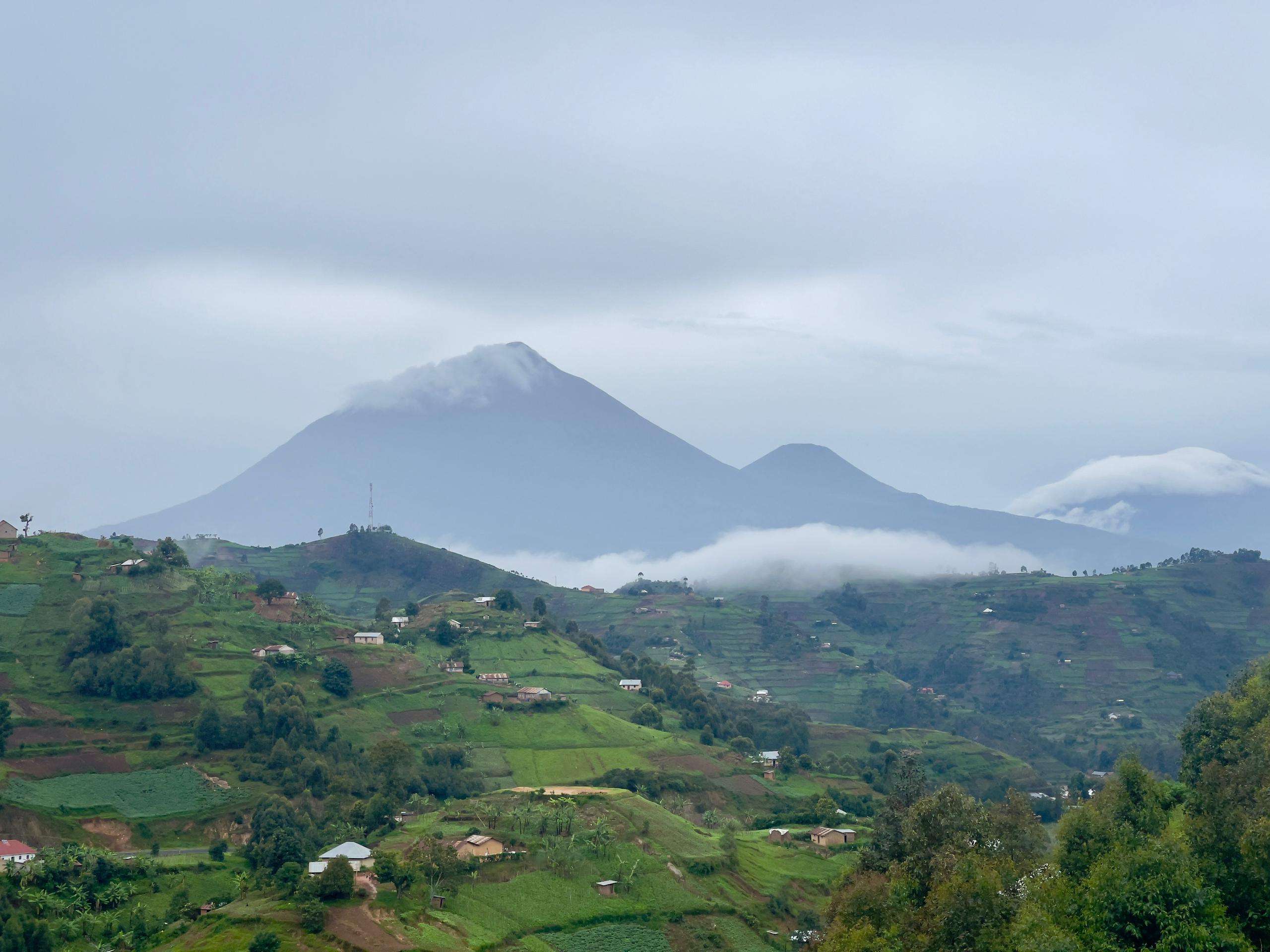 chain virunga mountains